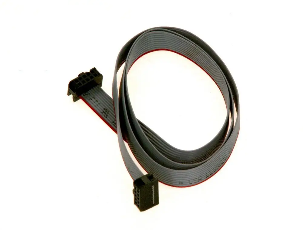 Flachkabel von Bosch mit zwei Steckverbindern an den Enden. Das Kabel ist flach und hat eine graue Ummantelung mit roten Streifen.